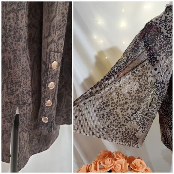 Chicos Womens Lot of 2 Animal Print Tops Size 2 L Career Office Work Shirt Set - Picture 5 of 9